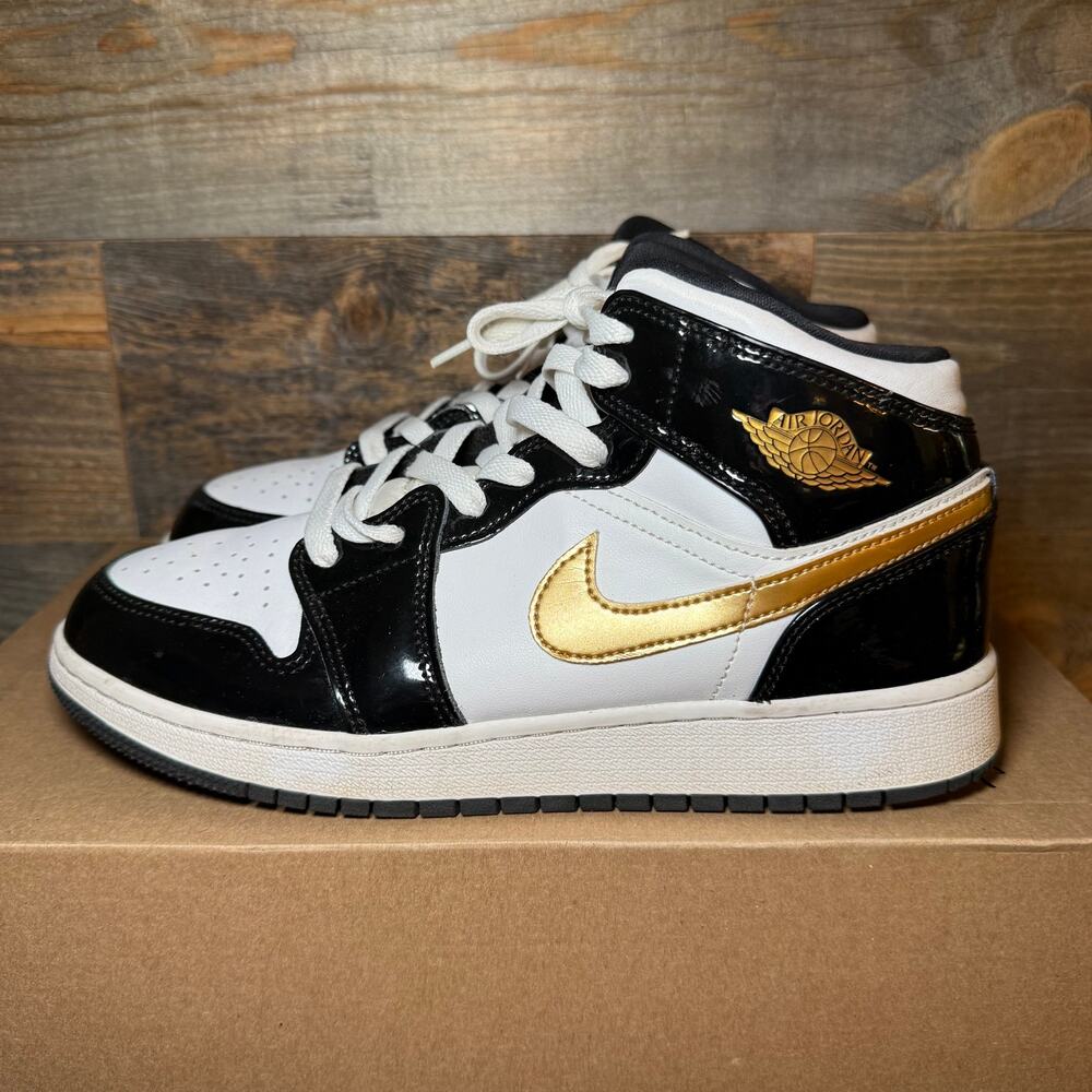 Jordan 1 Mid SE Black/Gold Sneakers - Men's 6.5